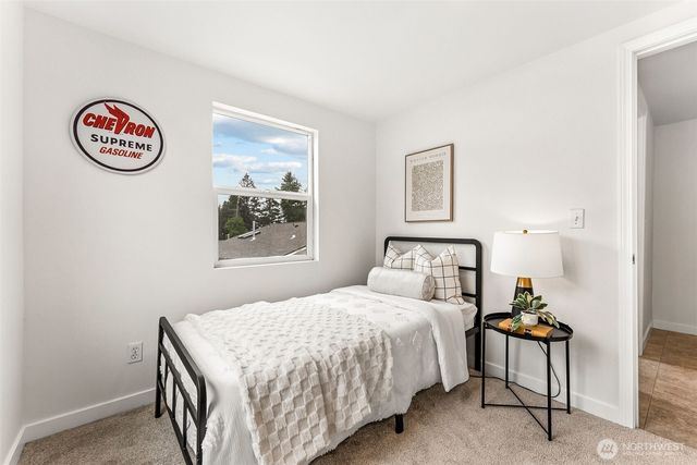 3142 Glendale Drive W, University Place, WA 98466
