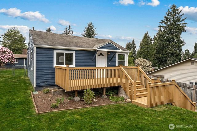 3142 Glendale Drive W, University Place, WA 98466