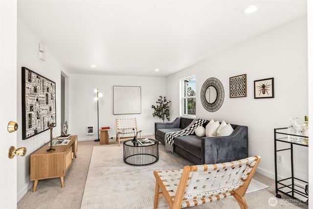 3142 Glendale Drive W, University Place, WA 98466