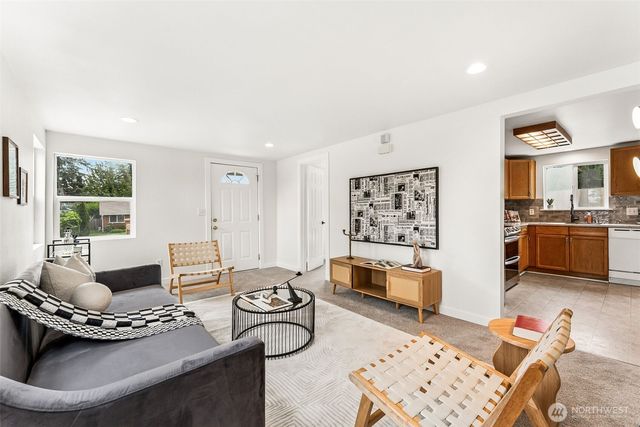 3142 Glendale Drive W, University Place, WA 98466