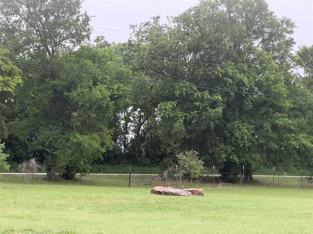 627 Homer Smith, Van Alstyne, TX 75491