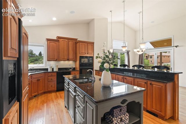 2425 Mesa Crest Grove, Colorado Springs, CO 80904