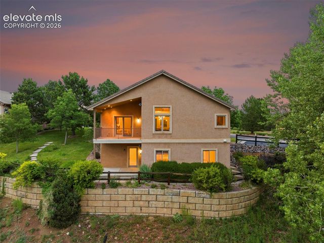 2425 Mesa Crest Grove, Colorado Springs, CO 80904