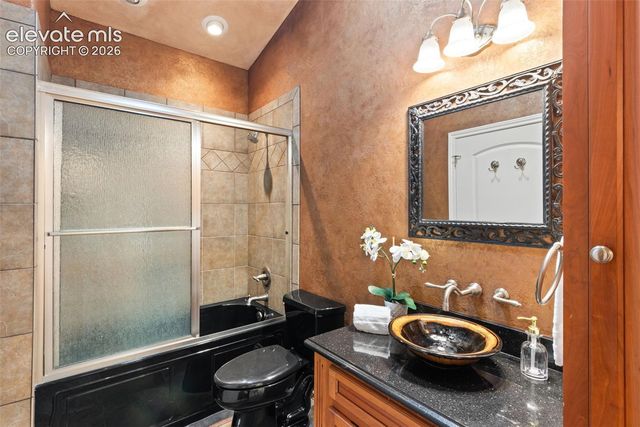 2425 Mesa Crest Grove, Colorado Springs, CO 80904