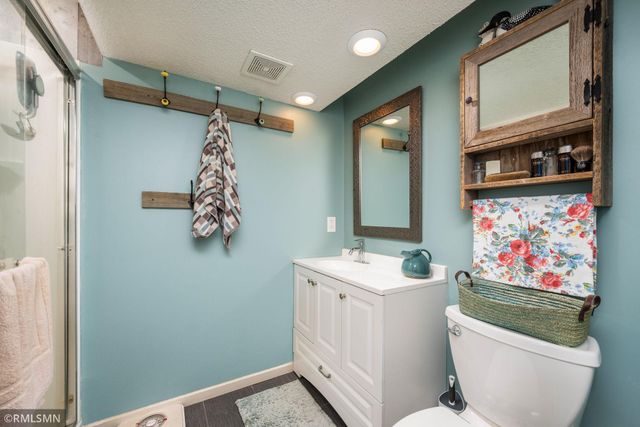 3800 Gettysburg Avenue N, New Hope, MN 55427