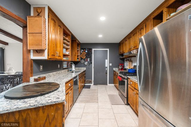 3800 Gettysburg Avenue N, New Hope, MN 55427