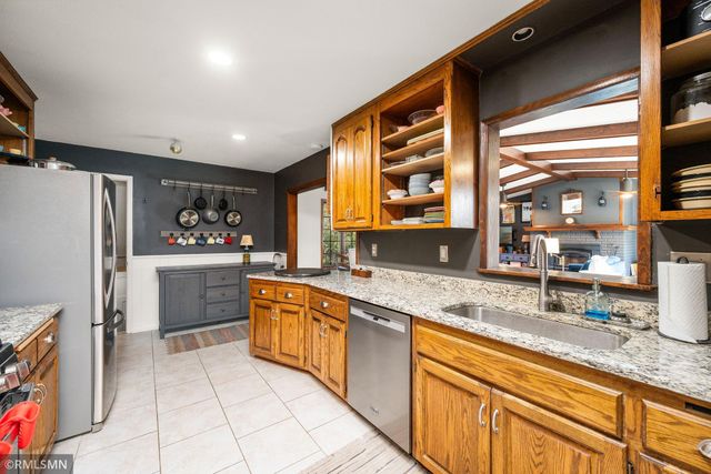 3800 Gettysburg Avenue N, New Hope, MN 55427