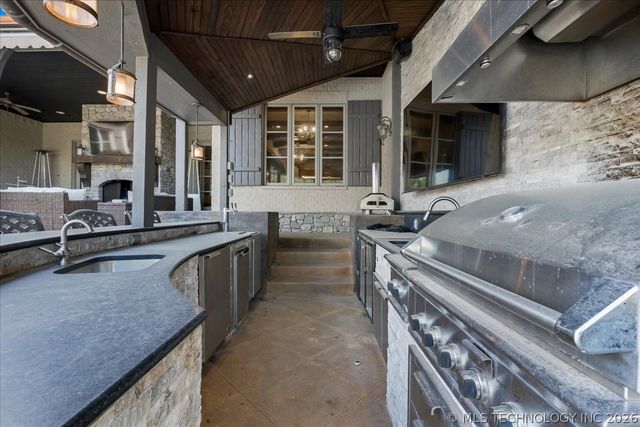 10616 S Forest Avenue, Jenks, OK 74037