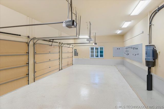 10616 S Forest Avenue, Jenks, OK 74037