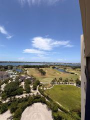 2400 Presidential Way 2002, West Palm Beach, FL 33401
