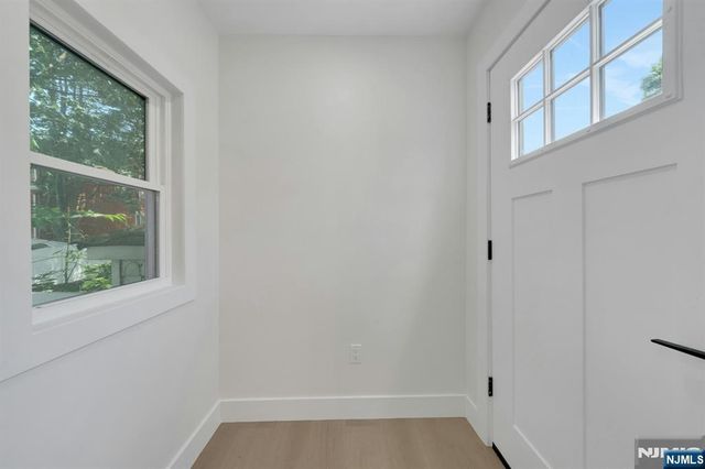 54 Hamilton Avenue, Fairview, NJ 07022