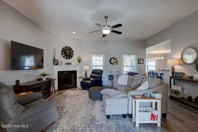 115 Kenmore Court, New Bern, NC 28560