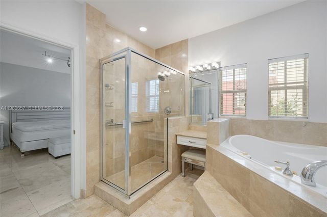 18450 NE 30th place, Aventura, FL 33160