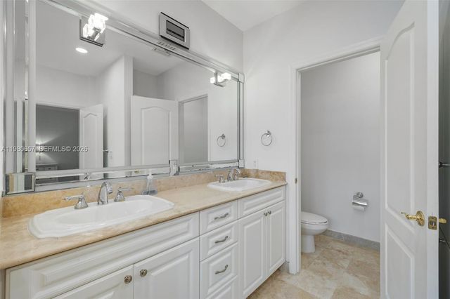 18450 NE 30th place, Aventura, FL 33160