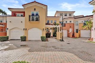 18450 NE 30th place 18450, Aventura, FL 33160