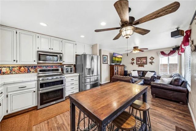 676 Fuchsia Lane, Perris, CA 92571