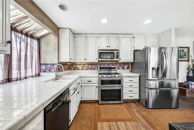 676 Fuchsia Lane, Perris, CA 92571