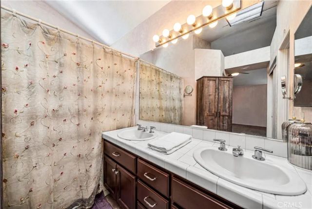 676 Fuchsia Lane, Perris, CA 92571