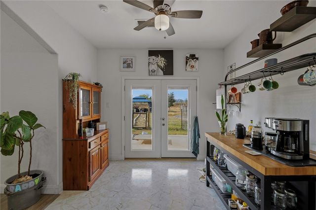 105 Hidden Haven, Floresville, TX 78114