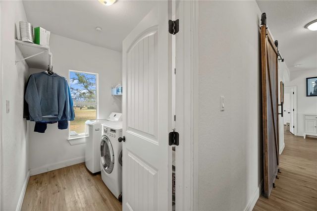 105 Hidden Haven, Floresville, TX 78114