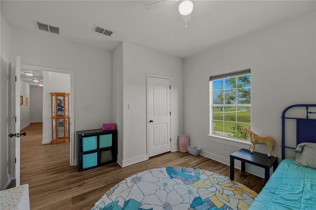 105 Hidden Haven, Floresville, TX 78114