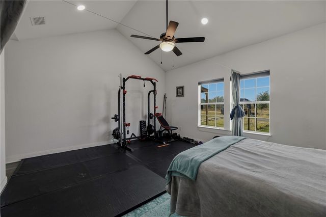 105 Hidden Haven, Floresville, TX 78114