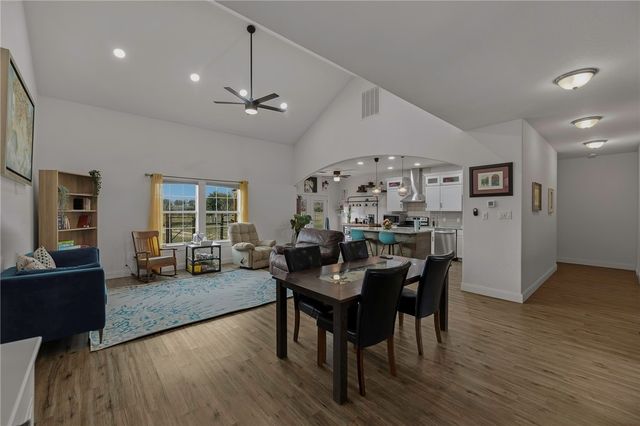 105 Hidden Haven, Floresville, TX 78114