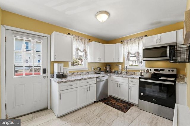 711 POPLAR ST, Sharon Hill, PA 19079