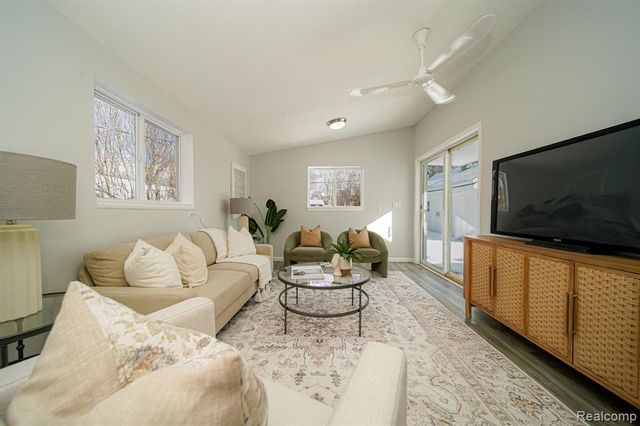 967 Keith Street, Oxford, MI 48371