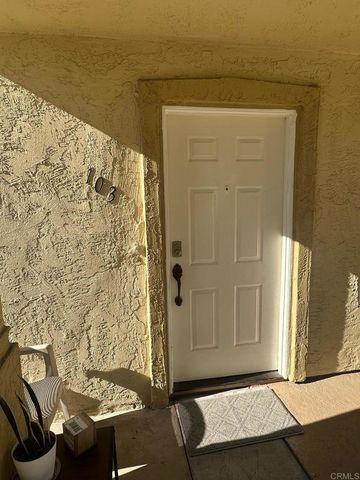 2055 Lakeridge Circle 103, Chula Vista, CA 91913