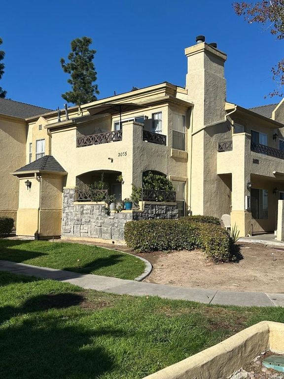2055 Lakeridge Circle 103, Chula Vista, CA 91913