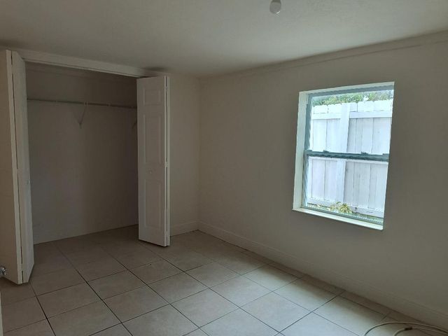 1007 S E Street A, Lake Worth Beach, FL 33460