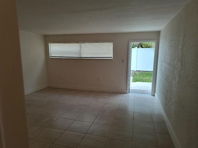 1007 S E Street A, Lake Worth Beach, FL 33460