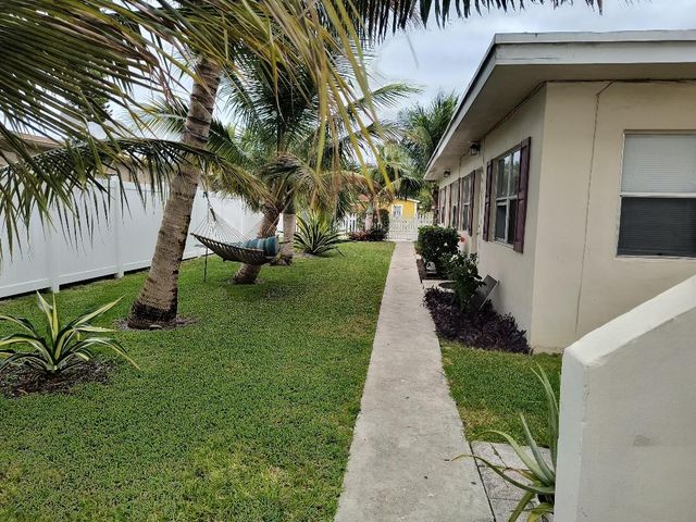 1007 S E Street A, Lake Worth Beach, FL 33460