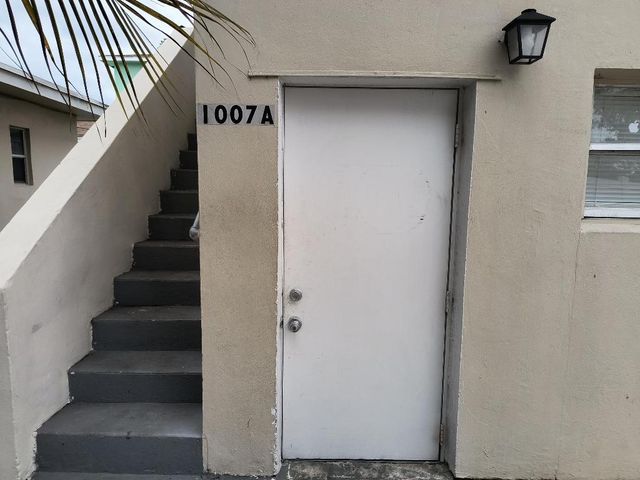 1007 S E Street A, Lake Worth Beach, FL 33460