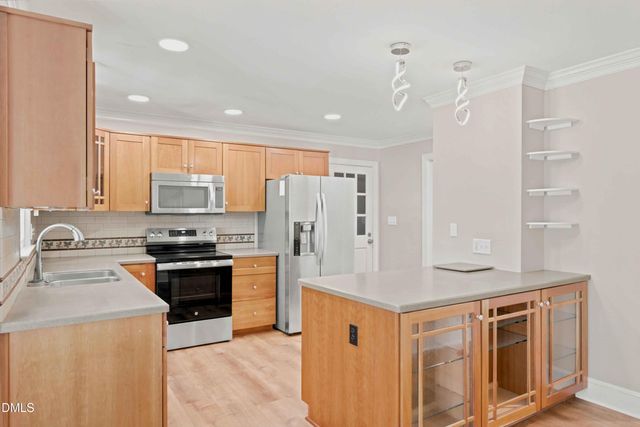 2221 Brisbayne Circle, Raleigh, NC 27615
