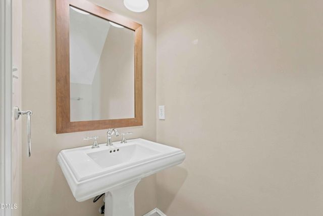 2221 Brisbayne Circle, Raleigh, NC 27615