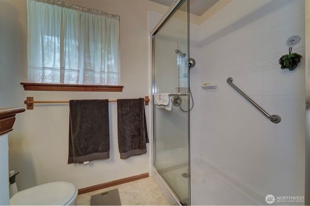 22035 Sea Vista NE, Poulsbo, WA 98370