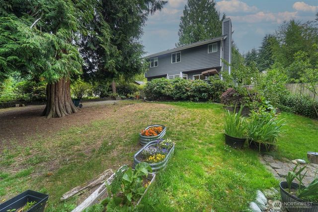 22035 Sea Vista NE, Poulsbo, WA 98370