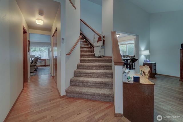 22035 Sea Vista NE, Poulsbo, WA 98370