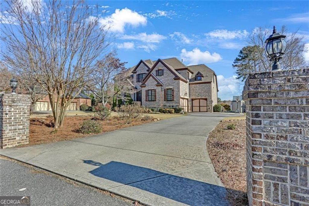 1385 HARRIS Road, Lawrenceville, GA 30043