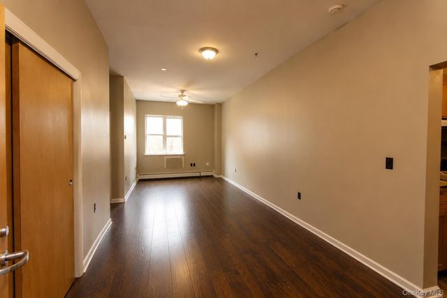 20 S Broadway 202, Nyack, NY 10960