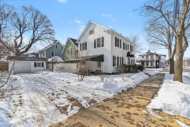 419 17th STREET, Racine, WI 53403