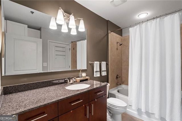 44 Peachtree Place NE 822, Atlanta, GA 30309