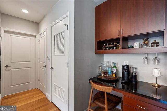 44 Peachtree Place NE 822, Atlanta, GA 30309