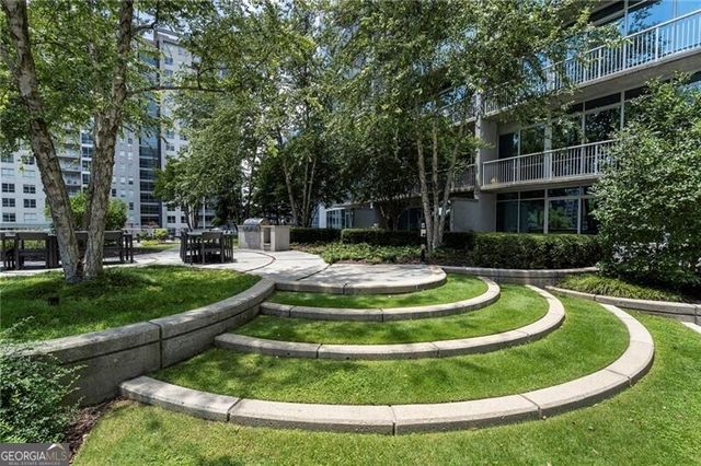 44 Peachtree Place NE 822, Atlanta, GA 30309