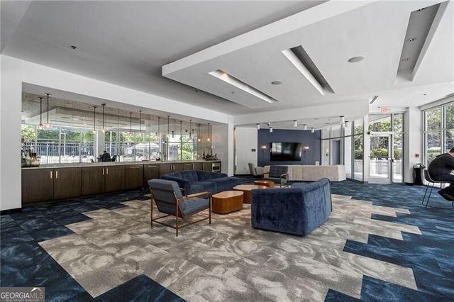 44 Peachtree Place NE 822, Atlanta, GA 30309