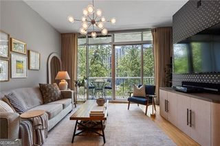 44 Peachtree Place NE 822, Atlanta, GA 30309