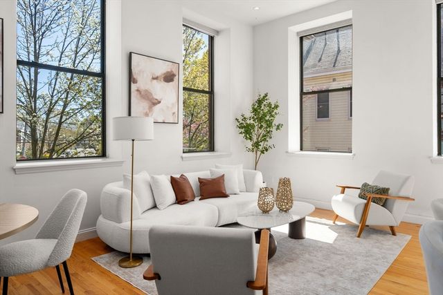 11 Wyman St 2A, Boston, MA 02130