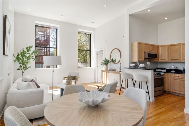 11 Wyman St 2A, Boston, MA 02130